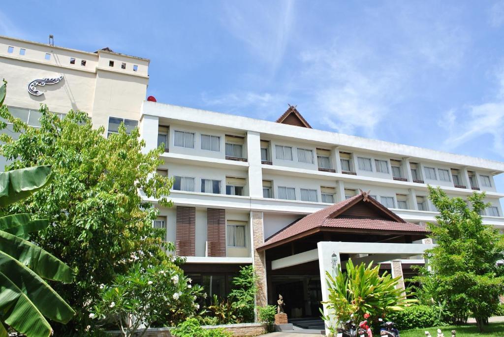Nana Buri Hotel Chumphon Dış mekan fotoğraf