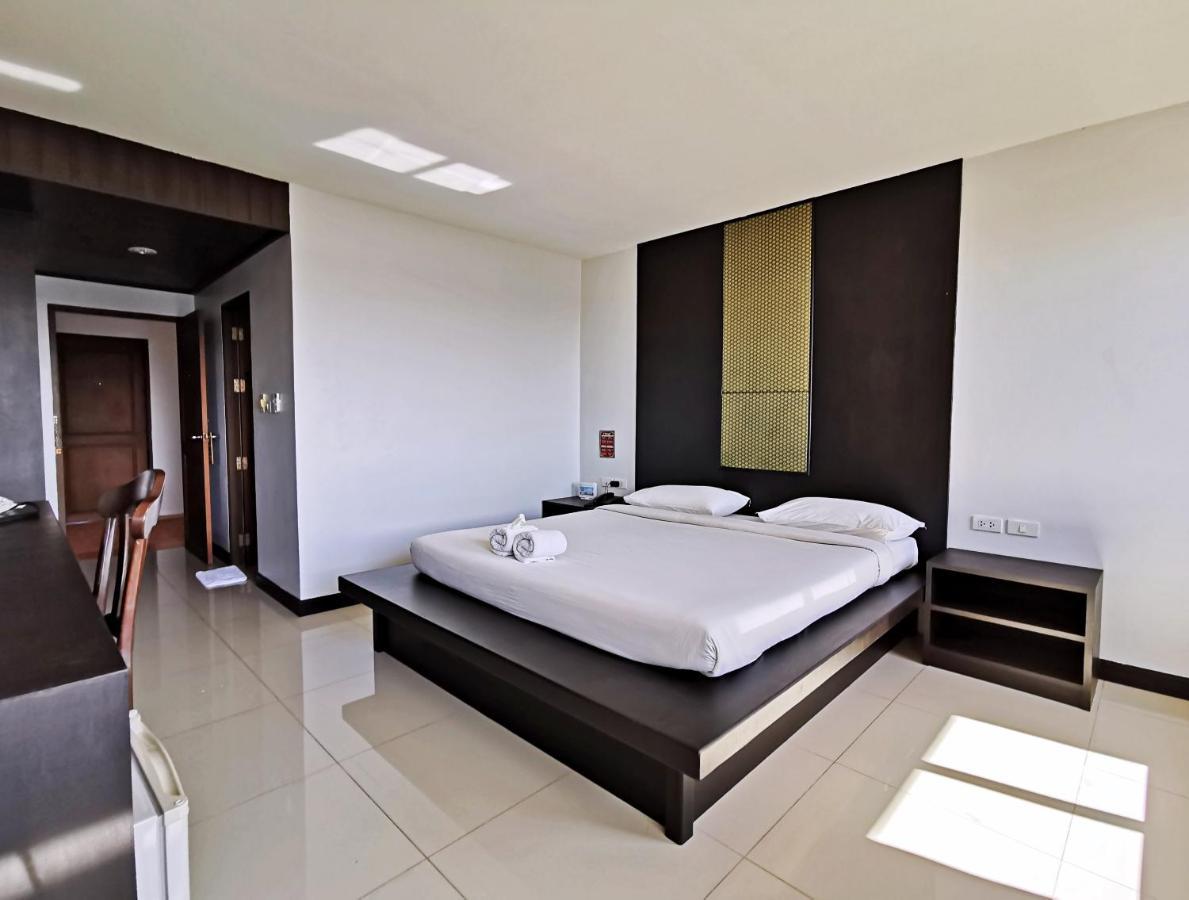 Nana Buri Hotel Chumphon Dış mekan fotoğraf